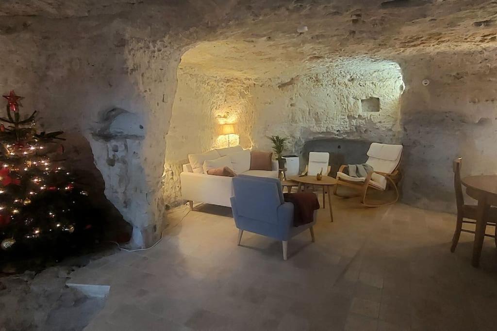 Troglo Entre Caves Et Chateaux Montlouis sur Loire Bagian luar foto